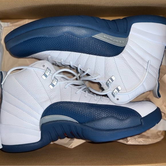 Nike White and Navy Sneakers